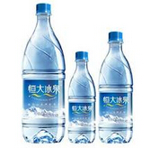 全自動(dòng)液體灌裝機(jī)灌裝效果